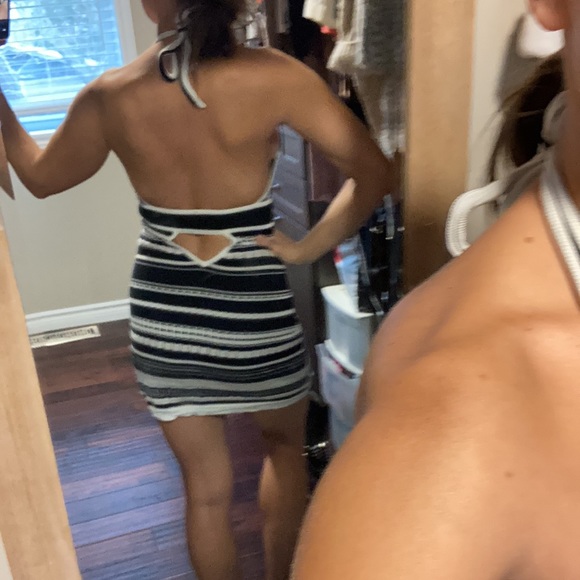 Guess pointelle knit halter dress. - Picture 3 of 7